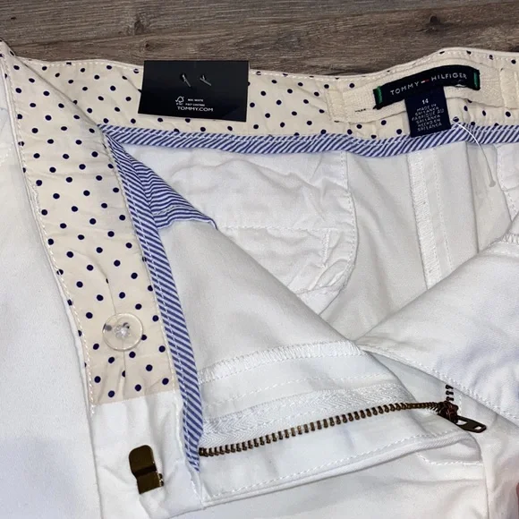NWT Tommy Hilfiger White Shorts. 14 - Picture 2 of 5